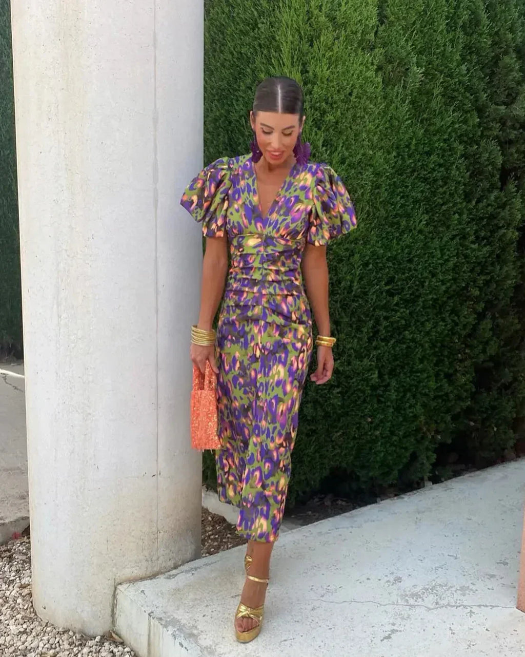 SIMONA | Sukienka elegancka z dekoltem w serek i bufkami